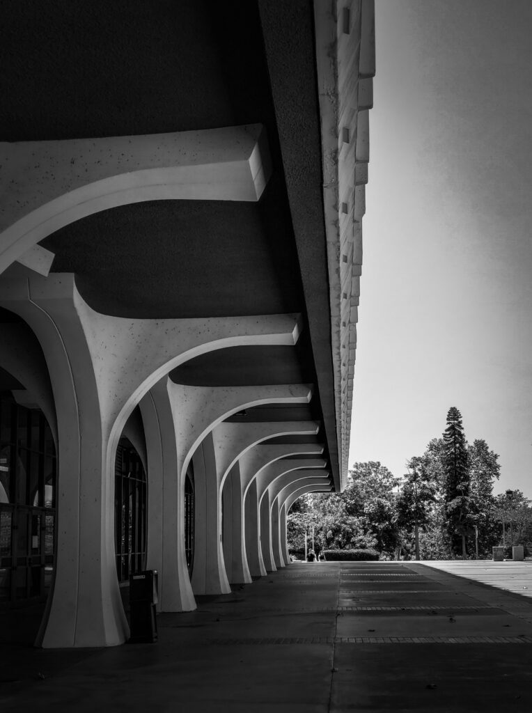 San Diego State University, open courtyard, side